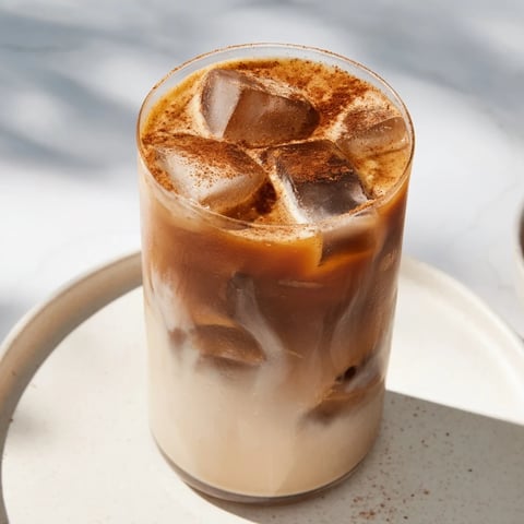 Proffee Power Blend: Creamy iced coffee with protein, ready in minutes for a protein-packed breakfast.